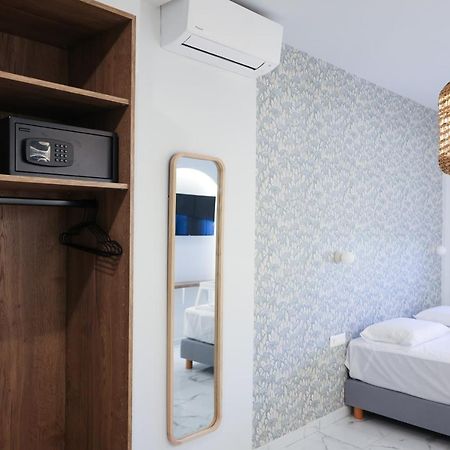 Uphill Unique Boutique Suites Skiathos Exterior photo
