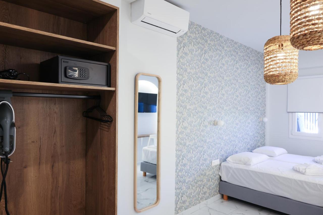 Uphill Unique Boutique Suites Skiathos Exterior photo