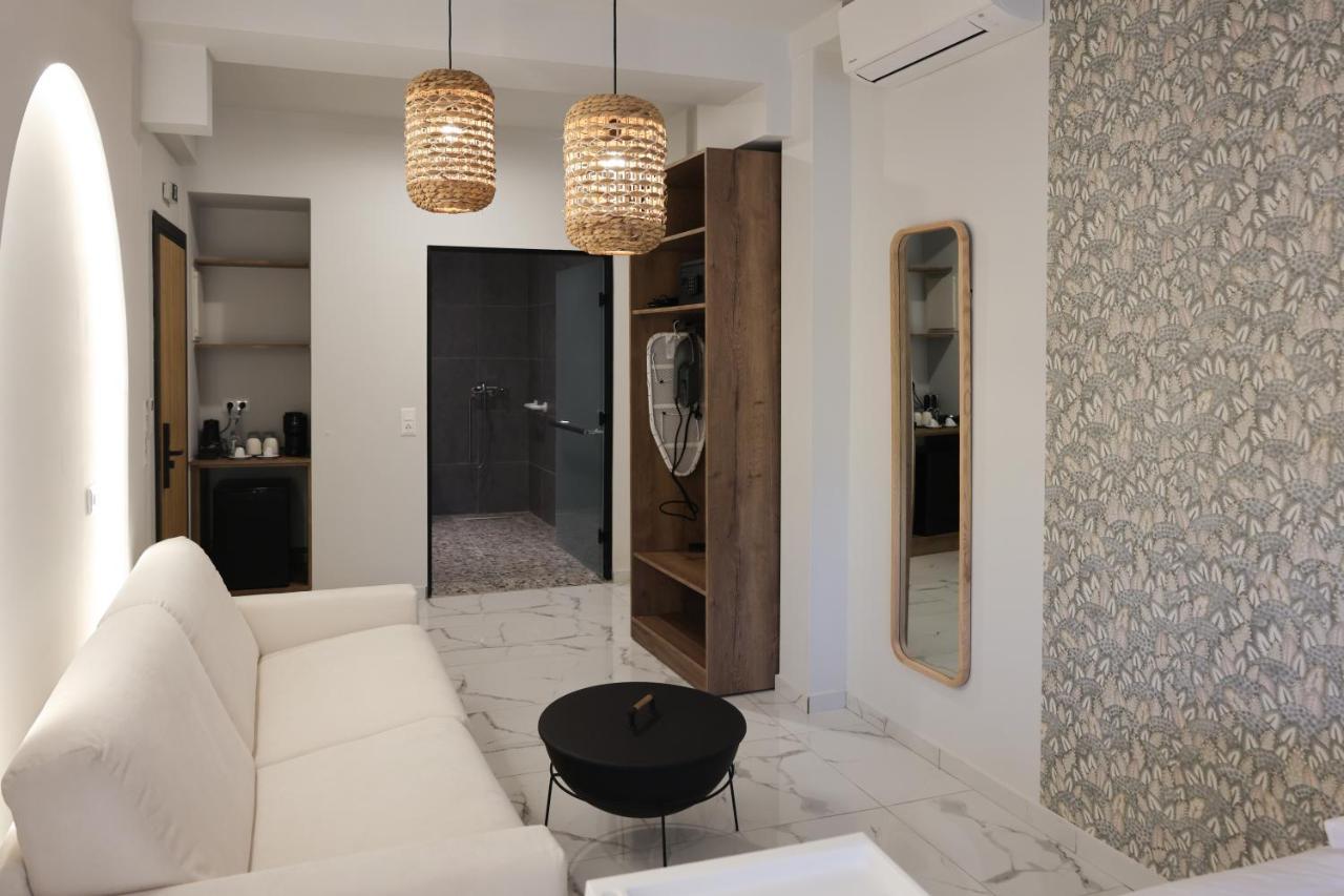 Uphill Unique Boutique Suites Skiathos Exterior photo