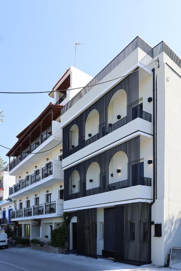 Uphill Unique Boutique Suites Skiathos Exterior photo