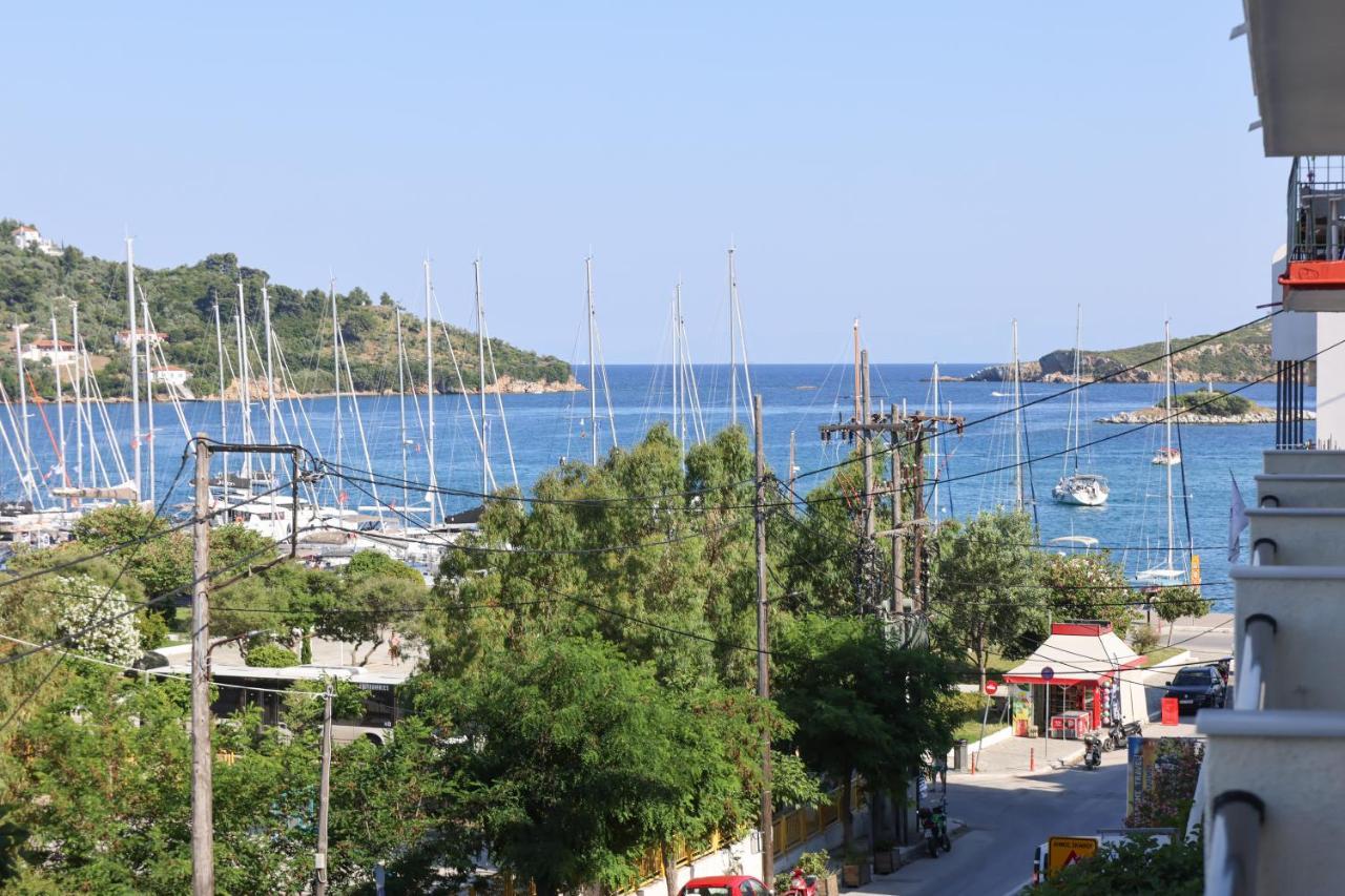 Uphill Unique Boutique Suites Skiathos Exterior photo