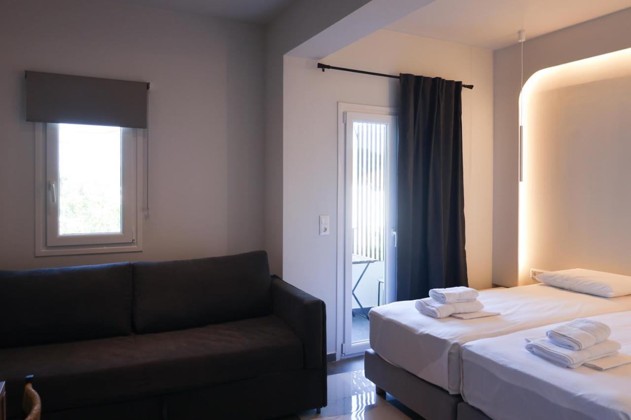 Uphill Unique Boutique Suites Skiathos Exterior photo
