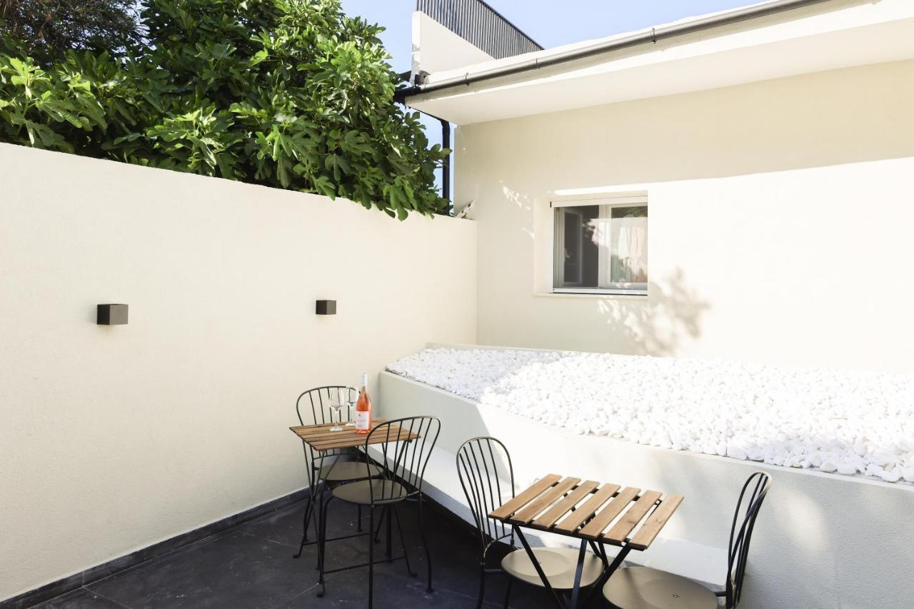 Uphill Unique Boutique Suites Skiathos Exterior photo